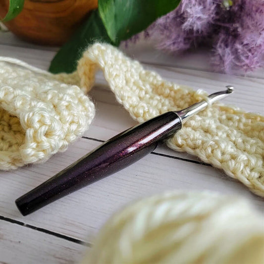 Furls Odyssey Amethyst/Nickel Crochet Hook  ON SALE