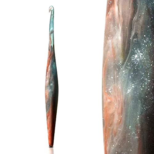 FURLS Streamline Swirl Galaxy Andromeda Crochet Hook 7"