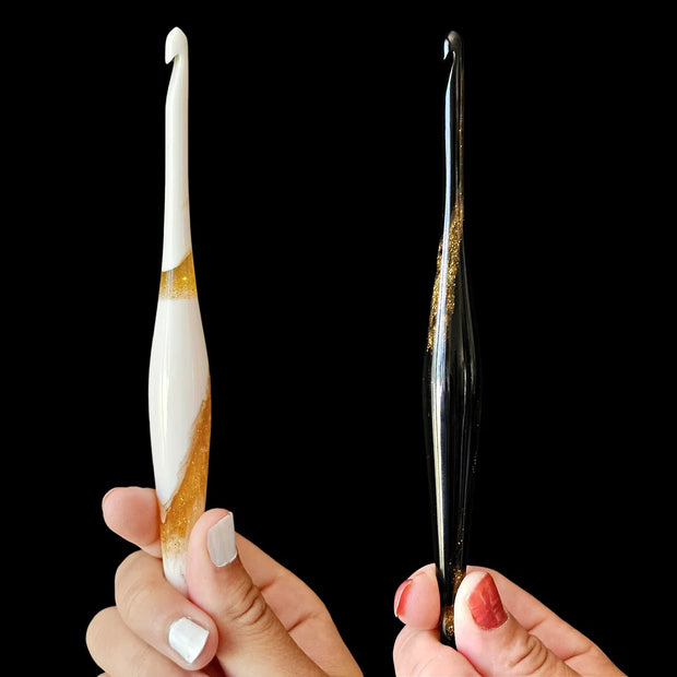Furls Crochet Hook, Streamline Zodiac Gemini Castor and Pollux, Ergonomic Crochet Hooks