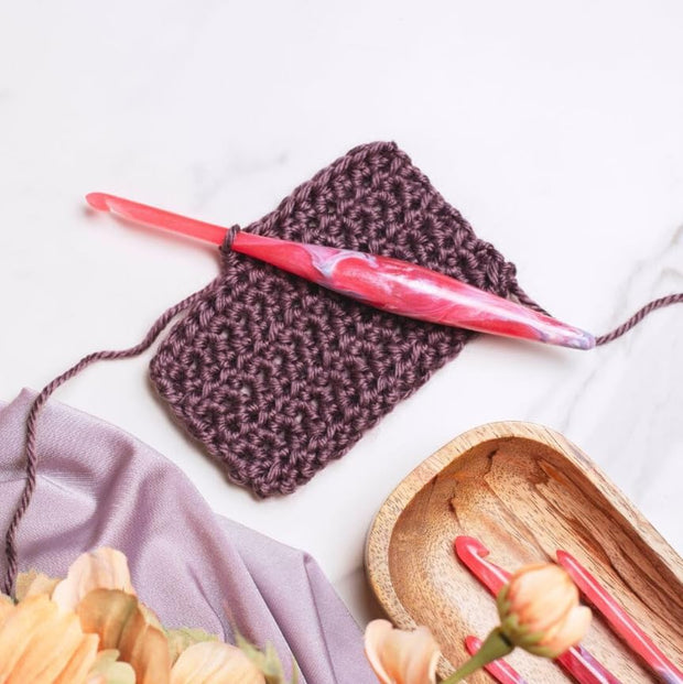 Furls Crochet Hook, Limited Edition Hibiscus Streamline Resin, Ergonomic Handle Crochet Hooks 7"