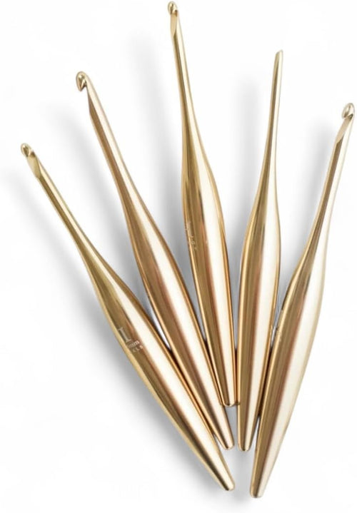 Furls Streamline Metal Gold Crochet Hook, Matte and Polished