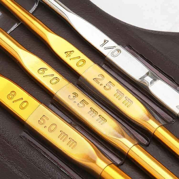Tulip Crochet Hook Set, Classic One 7-PC Crochet Hook Set & Yarn Needles with Case