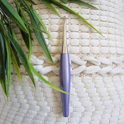 Furls Crochet Hook, Odyssey Nickel Plated Tip for Effortless Glide, Crochet Hooks, Iris Ergonomic Handle F 3.75mm