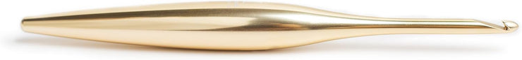 Furls Crochet Hook, Gold Streamline Metal Matte Finish & Polished, Ergonomic Handle Crochet Hooks 7"