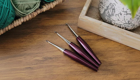 Furls Crochet Hook, AMETHYST Odyssey Nickel Plated, Discontiuned, Rare, New