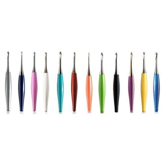 Furls Crochet Hook, Odyssey Nickel Plated Tip for Effortless Glide, Ergonomic Handle Crochet Hooks 7"