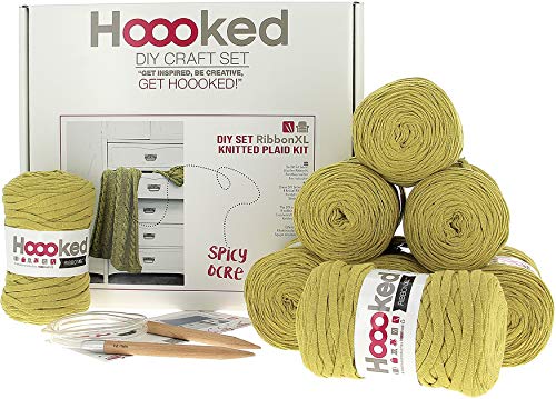 HOOOKED B.V. PAK165-SP5 Yarn KIT Cable Throw Spicy OCRE