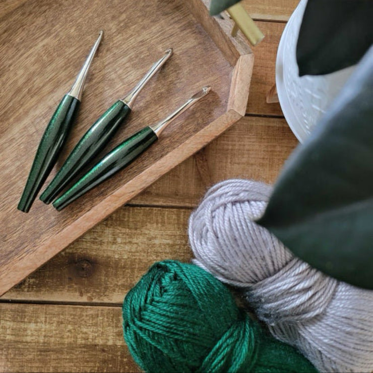 Furls Odyssey Crochet Hook EMERALD with Nickel, DISCONTINUED/RARE
